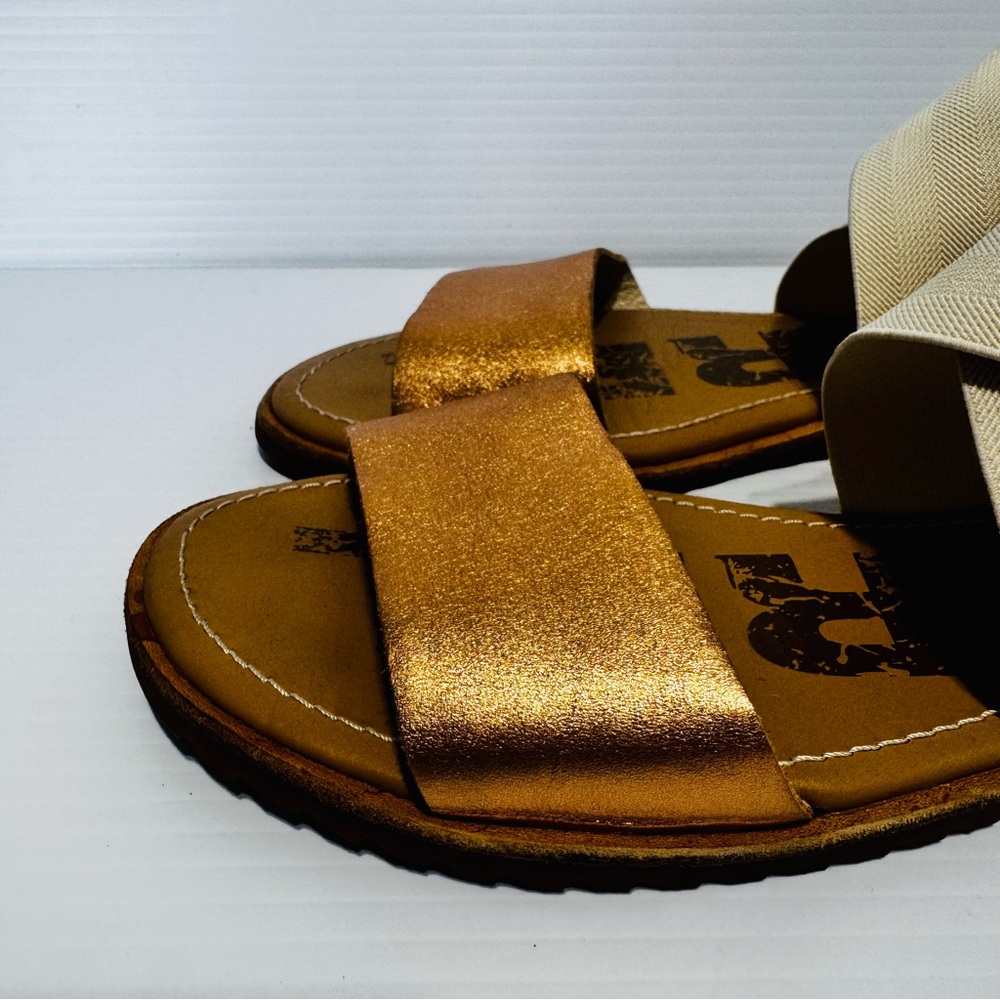 Sorel Ella Metallic Gold and Cream Sandals Size 7 - Picture 5 of 14